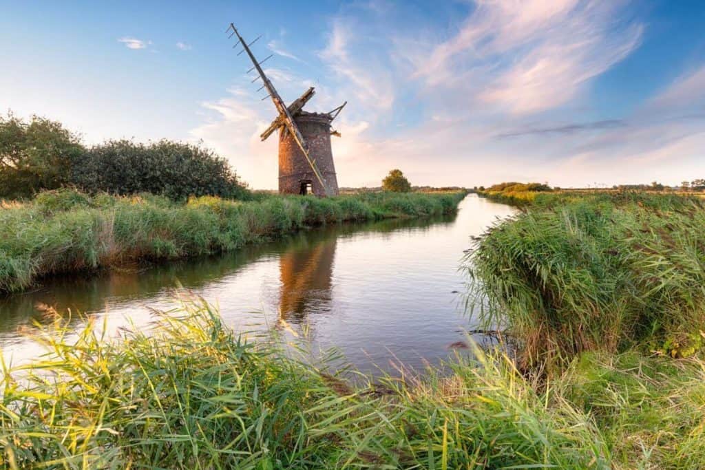 Norfolk Broads Wildlife Explorer s Guide Nature Roamer
